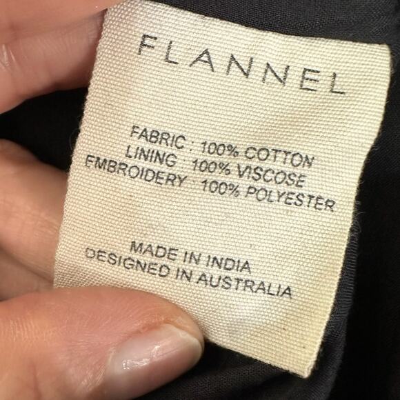 Flannel Australia Black Embroidered Ruffle Top Size Samll - Picture 7 of 9